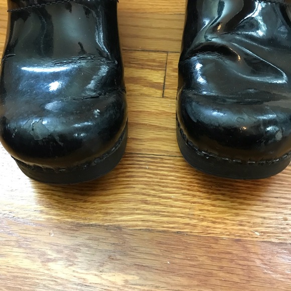 Dansko Narrow Professional Black Patent Clogs - Picture 2 of 8